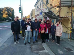 Stagno, passaggio pedonale tra rattoppi e vibrazioni sopralluogo della Lega dopo gli ultimi lavori