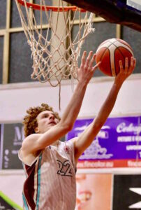 L'Us Livorno basket prima illude e poi cede ai Prato Dragons