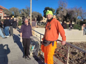 In azione per l&rsquo;ambiente: Mr. Green e Laura ripuliscono il Moletto d&rsquo;Ardenza