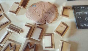 “Matematica di legno” al Palazzo Ducale in mostra gli artefatti del MuSNa di Rosignano