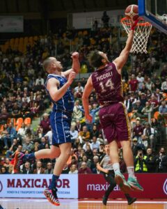 Libertas travolge la Fortitudo 93-71 e ritorna il sorriso