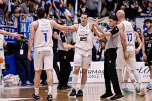 Basket, anticipo sul parquet di Pesaro per la Pielle