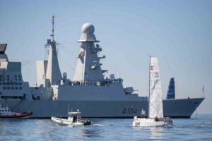 SVI 2026 La nave Duilio cornice per la partenza della regata Ran 360