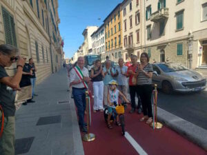 Inaugurato in via de Larderel il nuovo tratto di pista ciclabile
