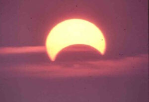 Eclissi di sole al tramonto 1994 foto @ Alberto Vincenzoni (1)