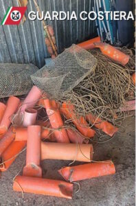 Pesca illegale, sequestrati a Vada 2 Km di trappole per polpi