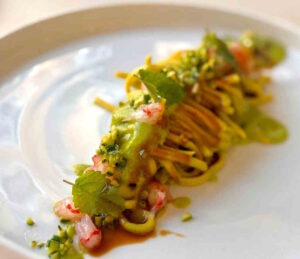 Spaghetti alla chitarra con gambero rosso: la ricetta gourmet di Ferragosto dello chef Mulargia