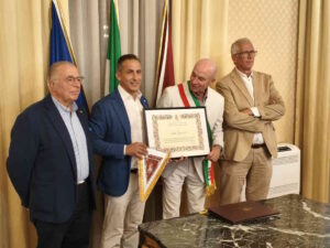 La Pallacanestro Livorno 1960 premiata in Comune dopo il trionfo nella Supercoppa LNP 2026 di Serie