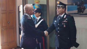 Il generale di brigata Pierluigi Solazzo in visita alla compagnia carabinieri di Portoferraio